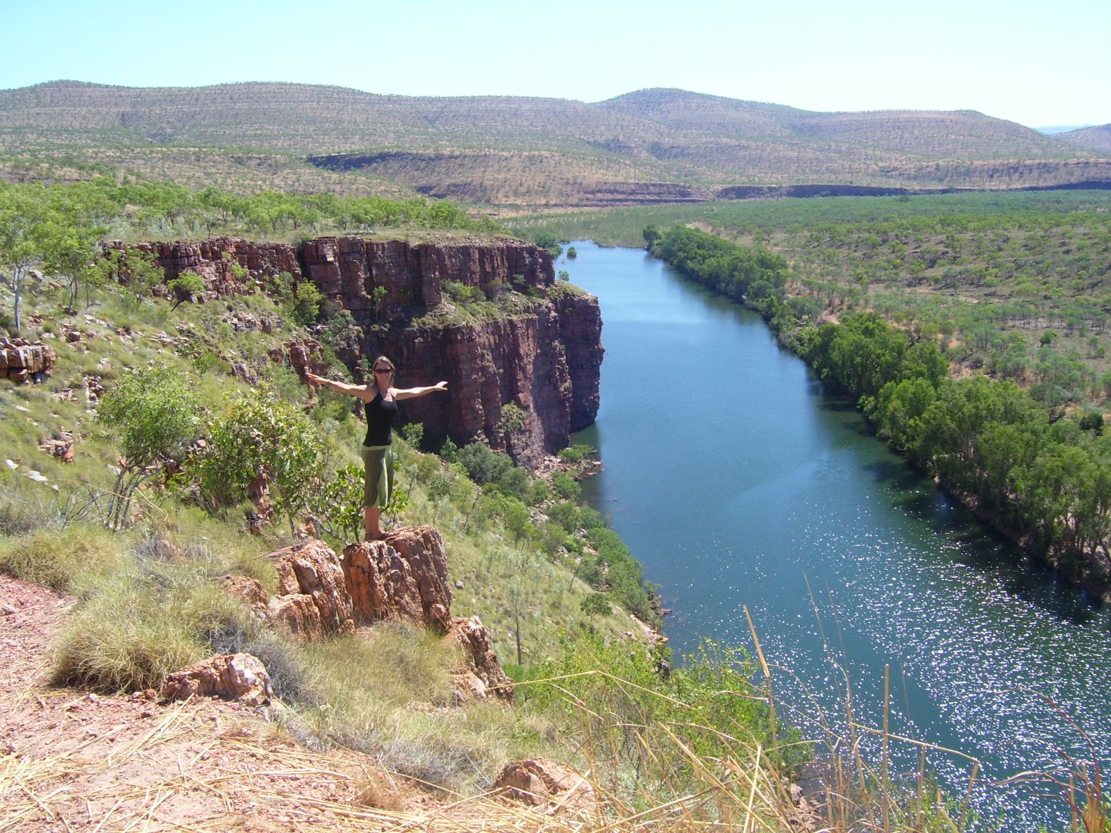 Rondreis Australië, Gibb River Road, Joanne Bij Uitzichtpunt Rivier